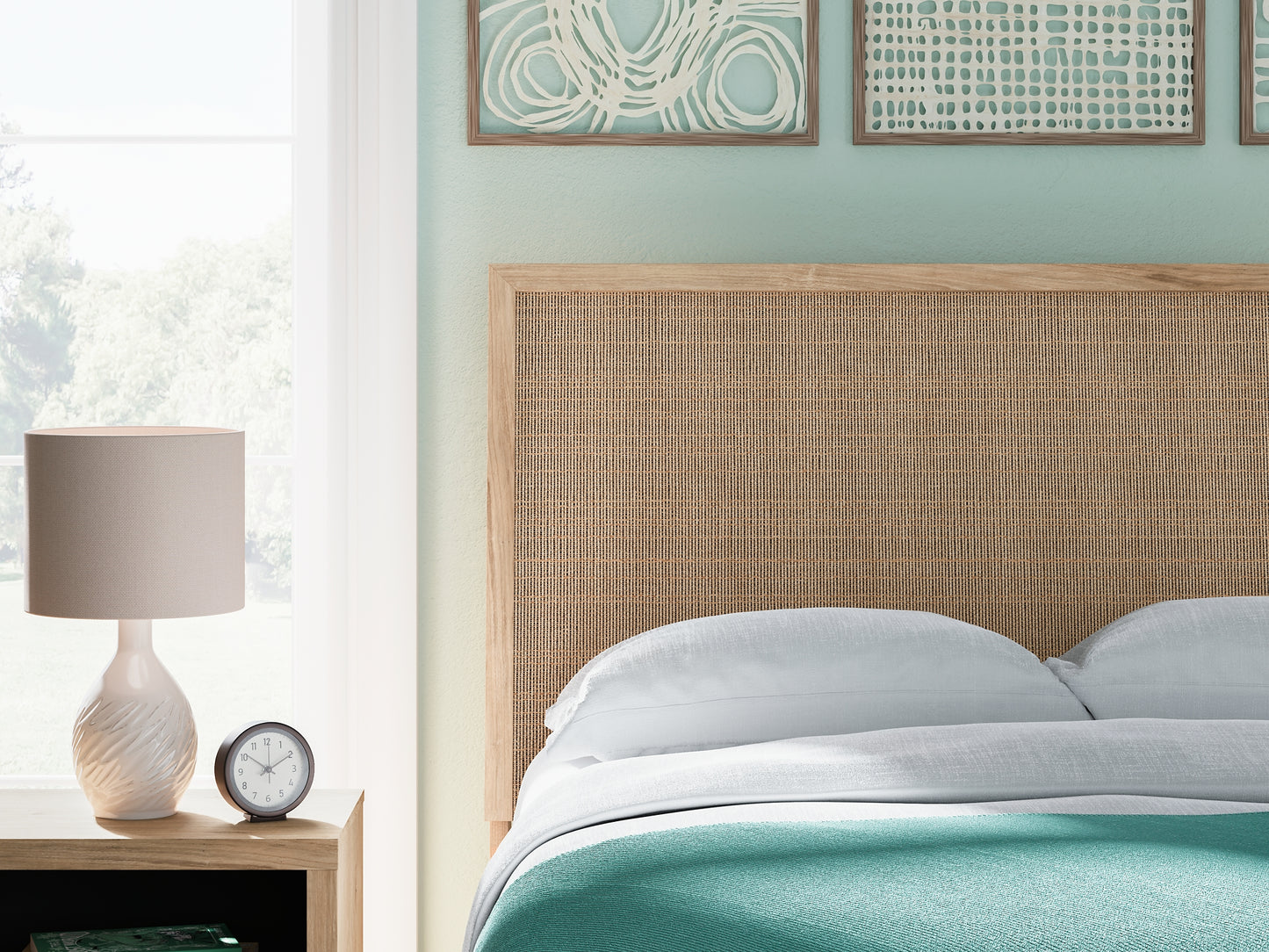 Cielden Panel Bed