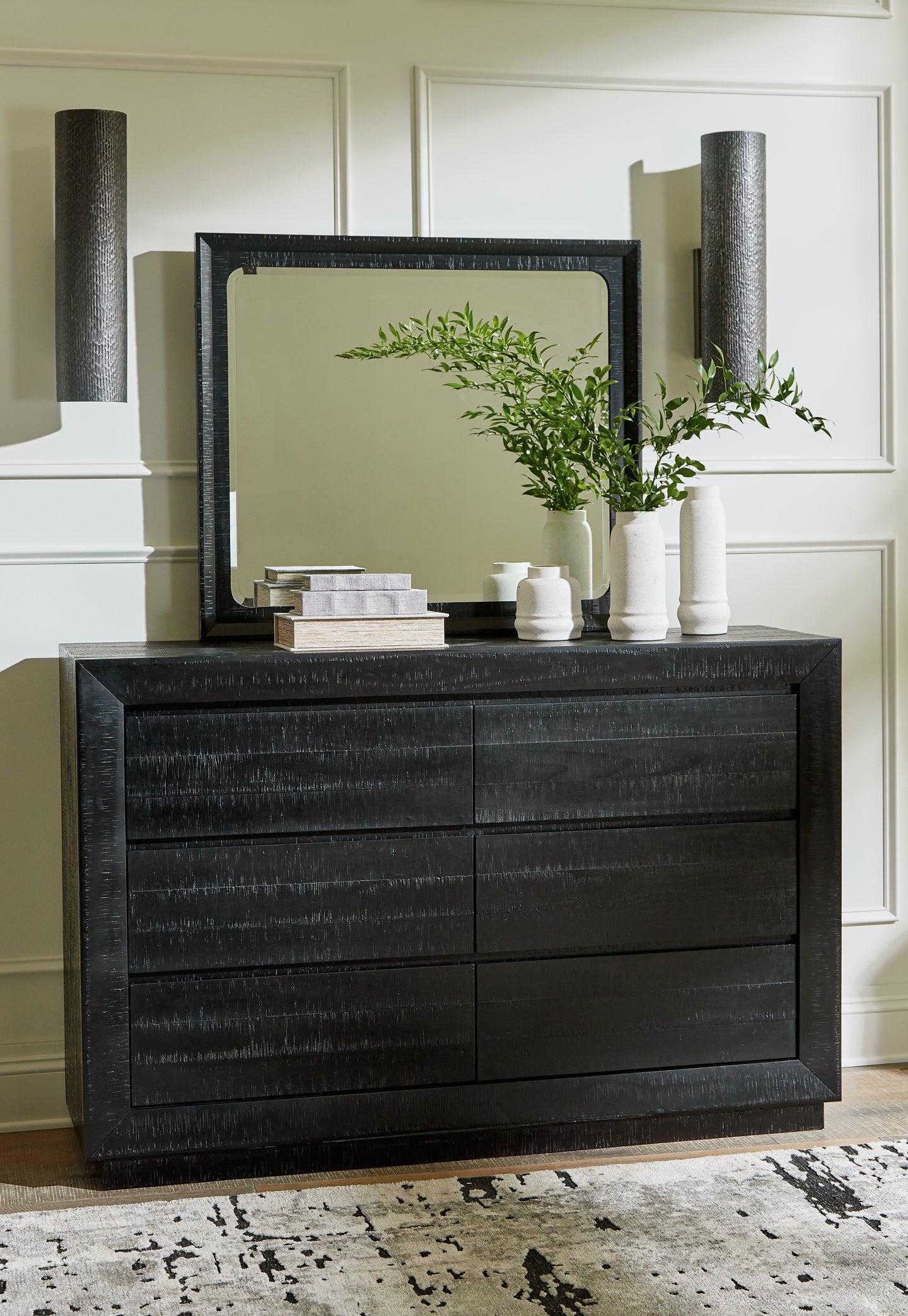 Londer California King Panel Bed with Mirrored Dresser, Chest and 2 Nightstands