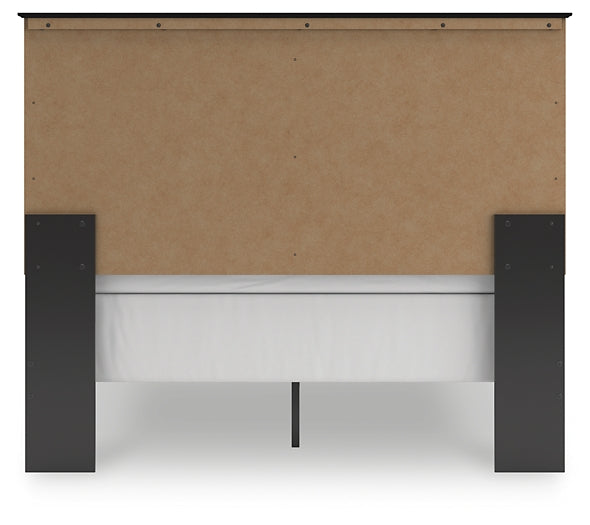 Queen Panel Bed with Mirrored Dresser, Chest and Nightstand